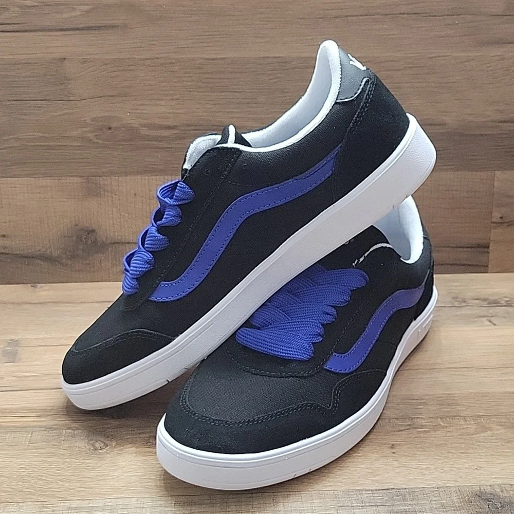 Van's Cruze Too Cc Brand new in the box authentic uper leather and textile.